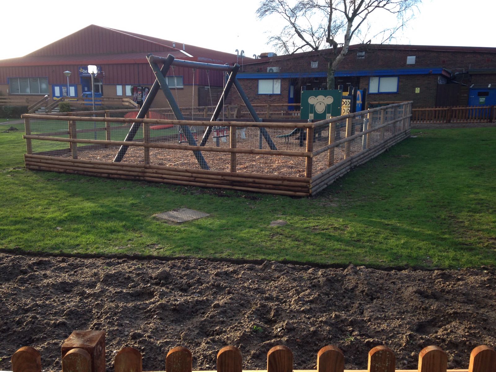 Commercial and Domestic fencing